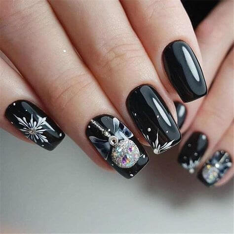 dark nail color
