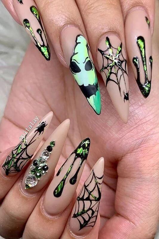 silleto halloween nail art